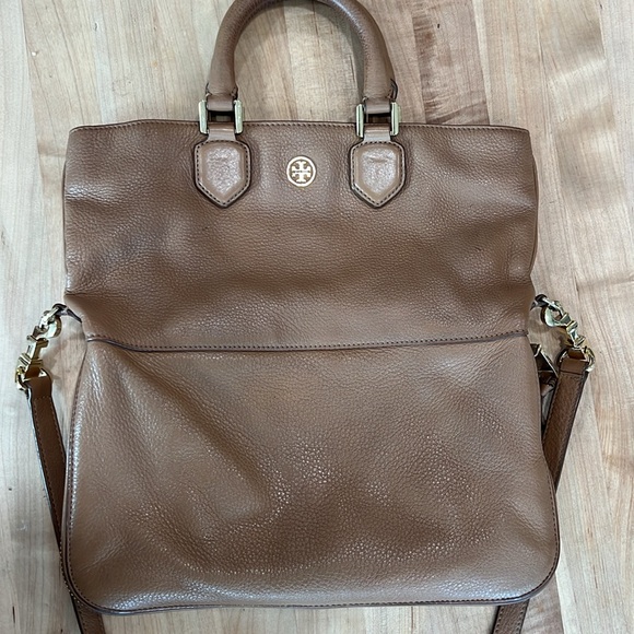 Tory Burch Robinson Pebbled Foldover Messenger Bag - Picture 5 of 12